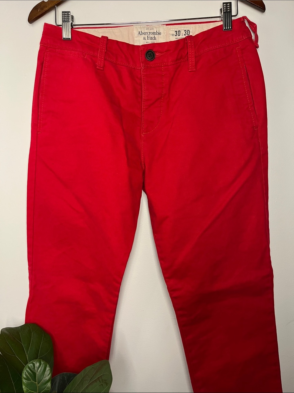 Abercrombie & Fitch Men's Bright Red Chino Pants